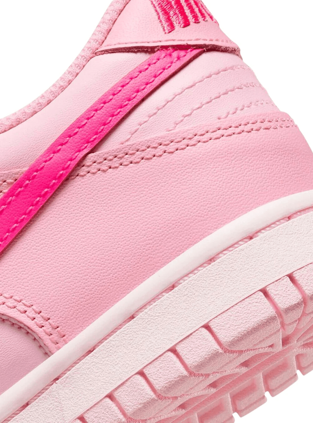 Nike Dunk Low Triple Pink (GS) - DH9765 - 600 - Ritesneak